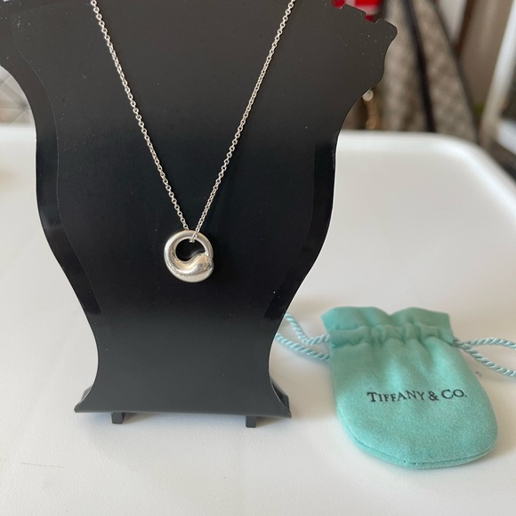 Authentic Tiffany Eternal Circle Pendant - Picture 2 of 5